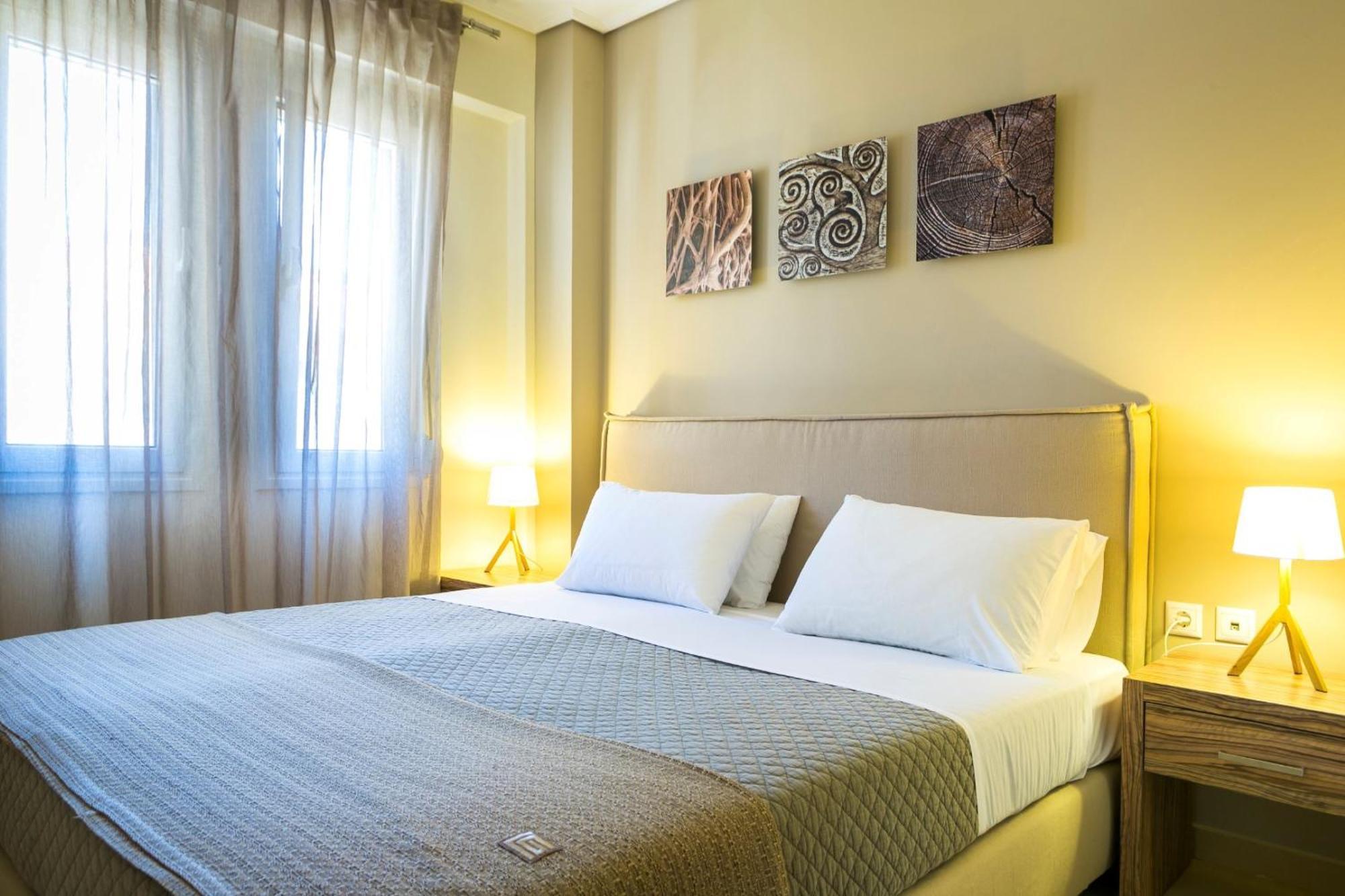 Meliti Waterfront Suites Karavomylos Exterior photo